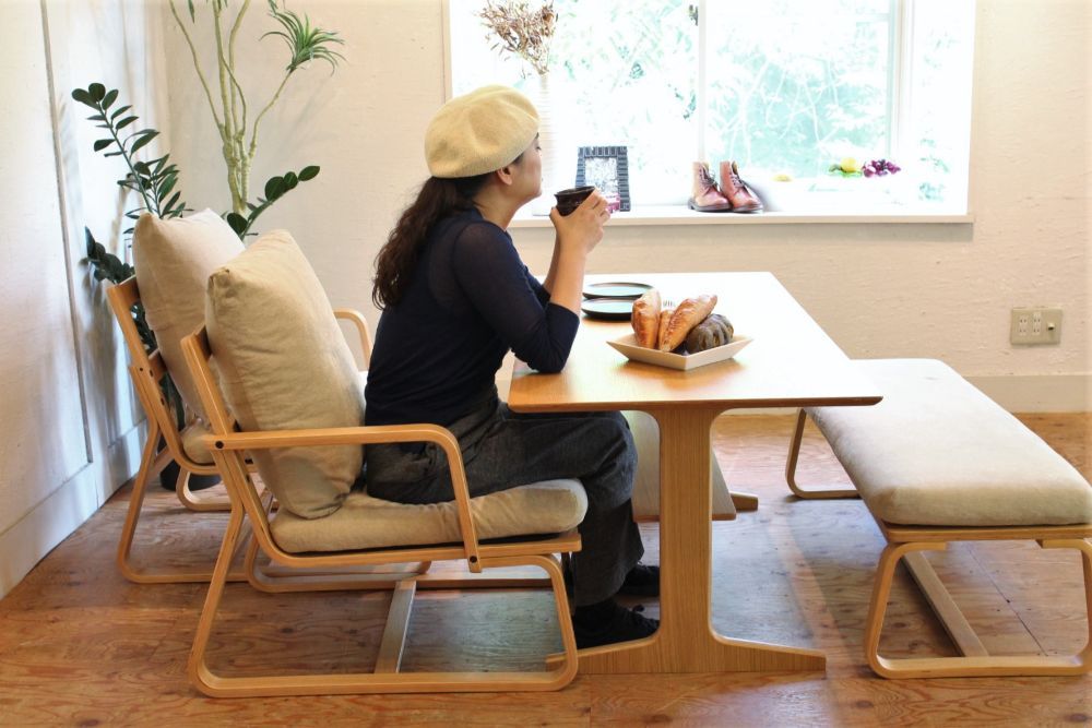 無印 リビングでもダイニングでもつかえるソファチェア オーク材