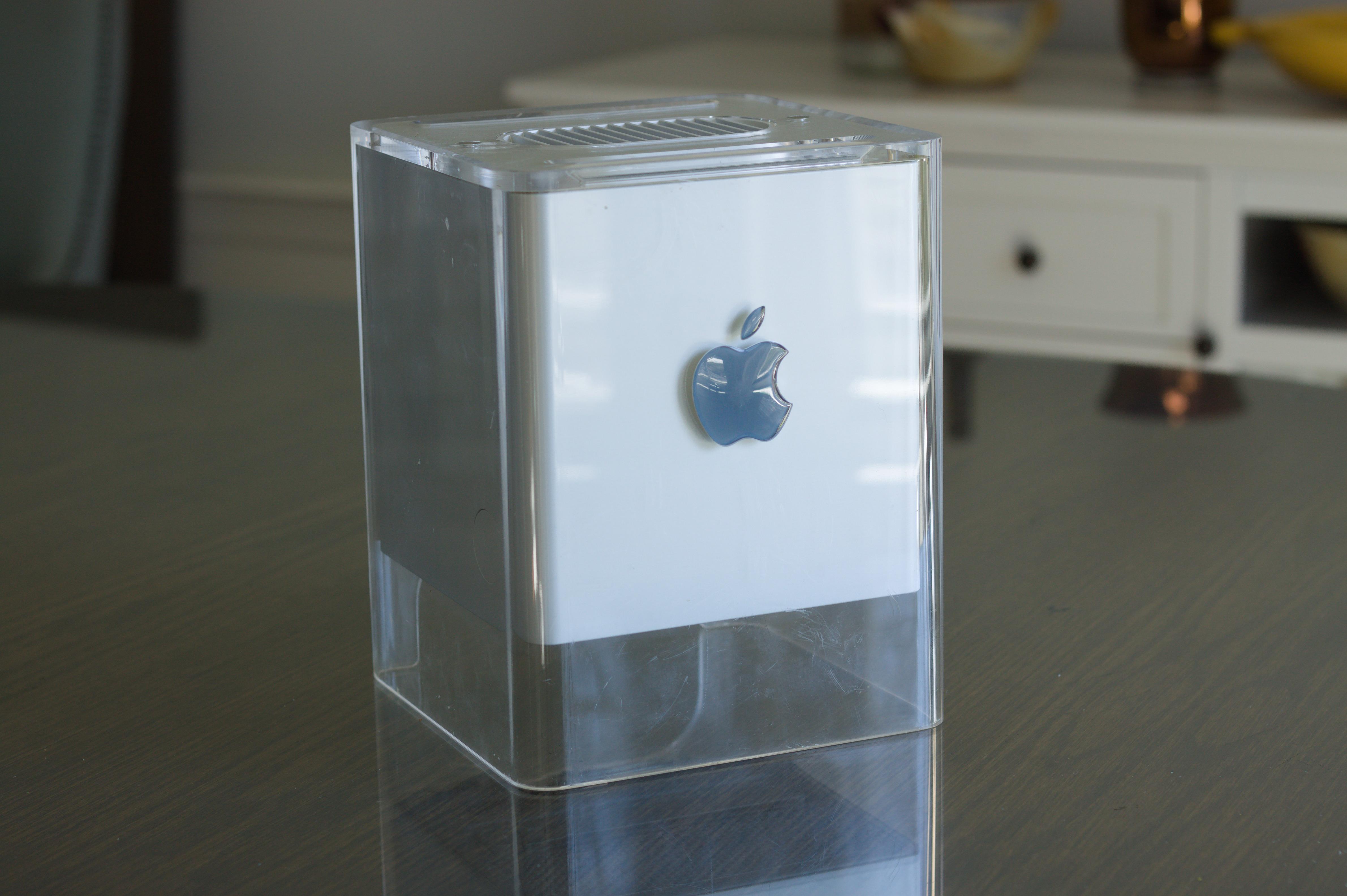 The Apple Power Mac G4 Cube In Pictures : r/VintageApple
