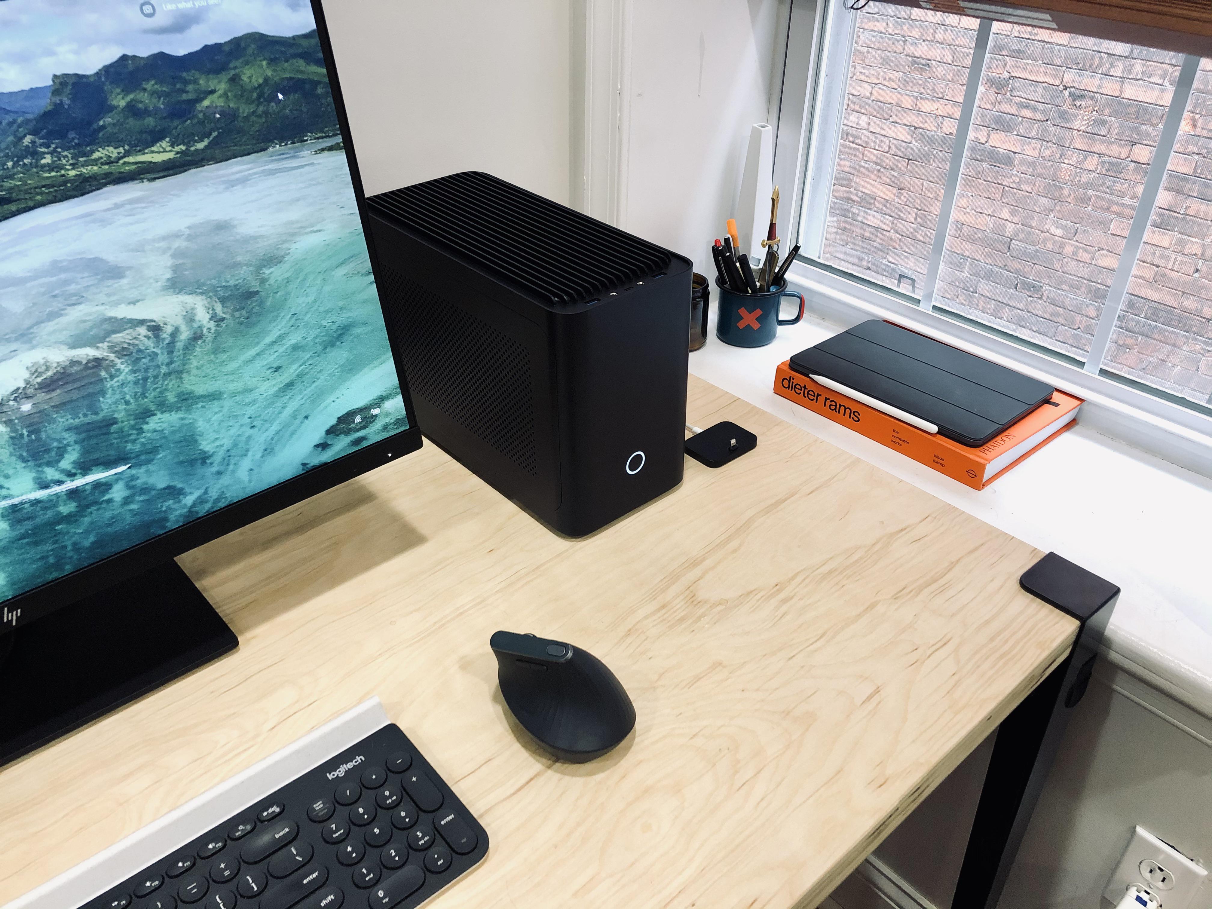 First ever build: IQUNIX ZX-1 Air Cooled : r/sffpc