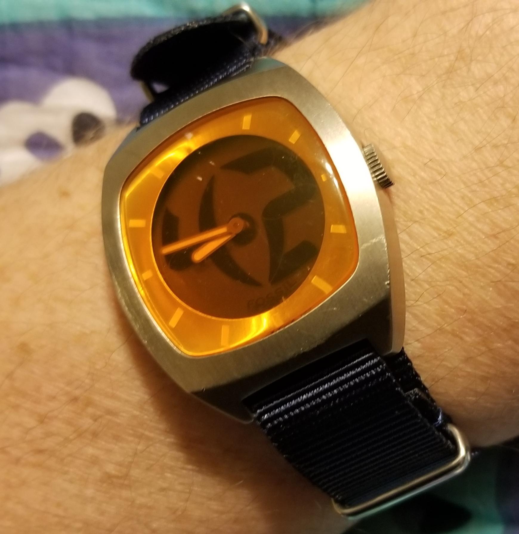 Fossil Big Tic] 90年代の時計に電池を入れた : r/Watches
