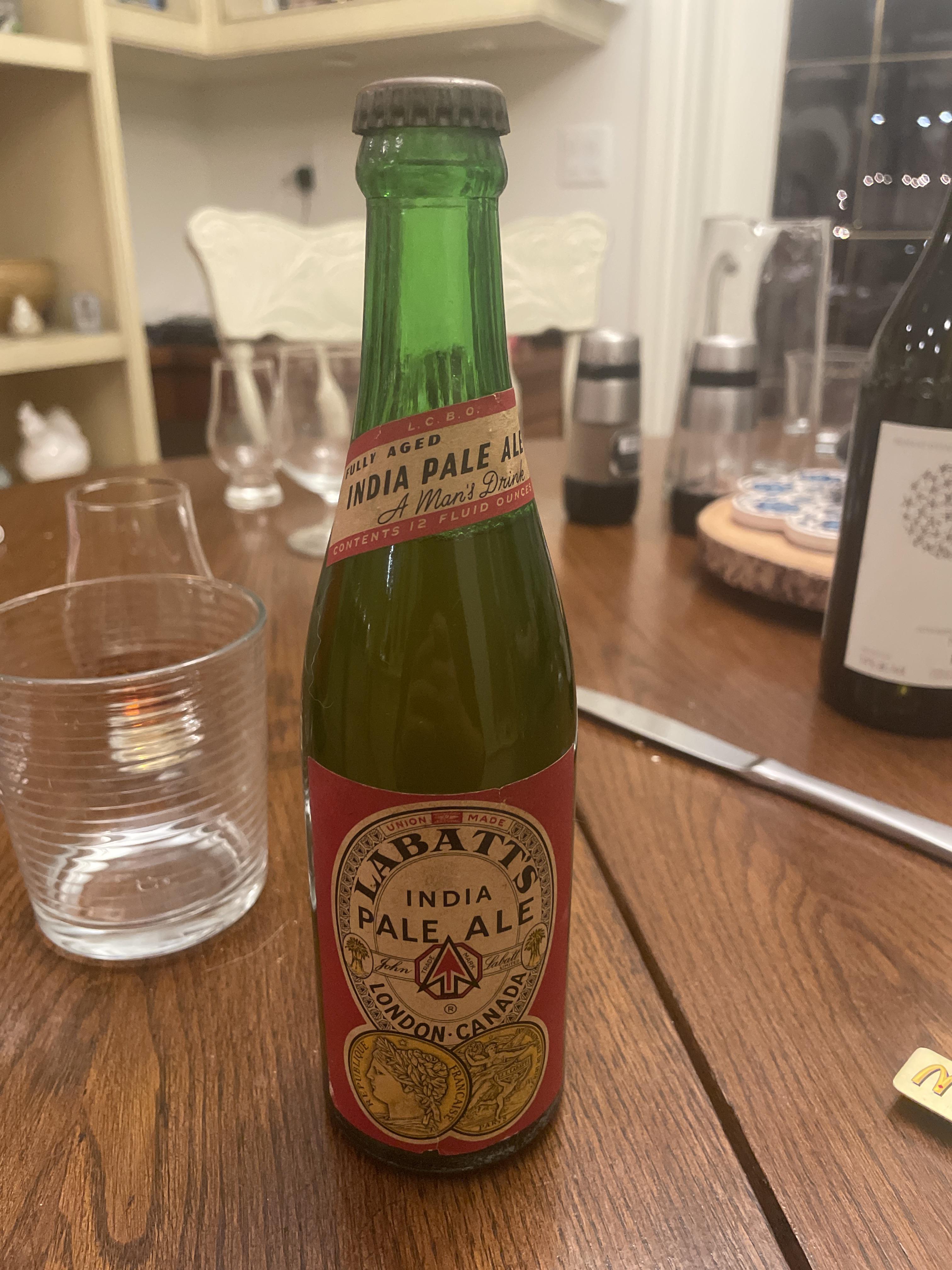 My Dad has this sealed vintage Labatt's IPA. : r/mildlyinteresting