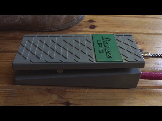 Ibanez Wf10 Wah Fuzz V1 Vintage 1990 - quick demo fuzz off and