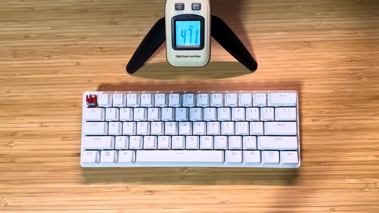 Razer Huntsman Mini（赤軸）』の打鍵音チェック（デシベル表示あり