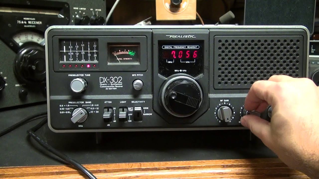 Realistic DX-302 Shortwave receiver Ham Radio Receiver Demo - YouTube