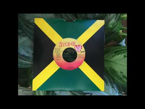 Tony Curtis & Lukie 'D' – A Me She Want – Vinyl (7