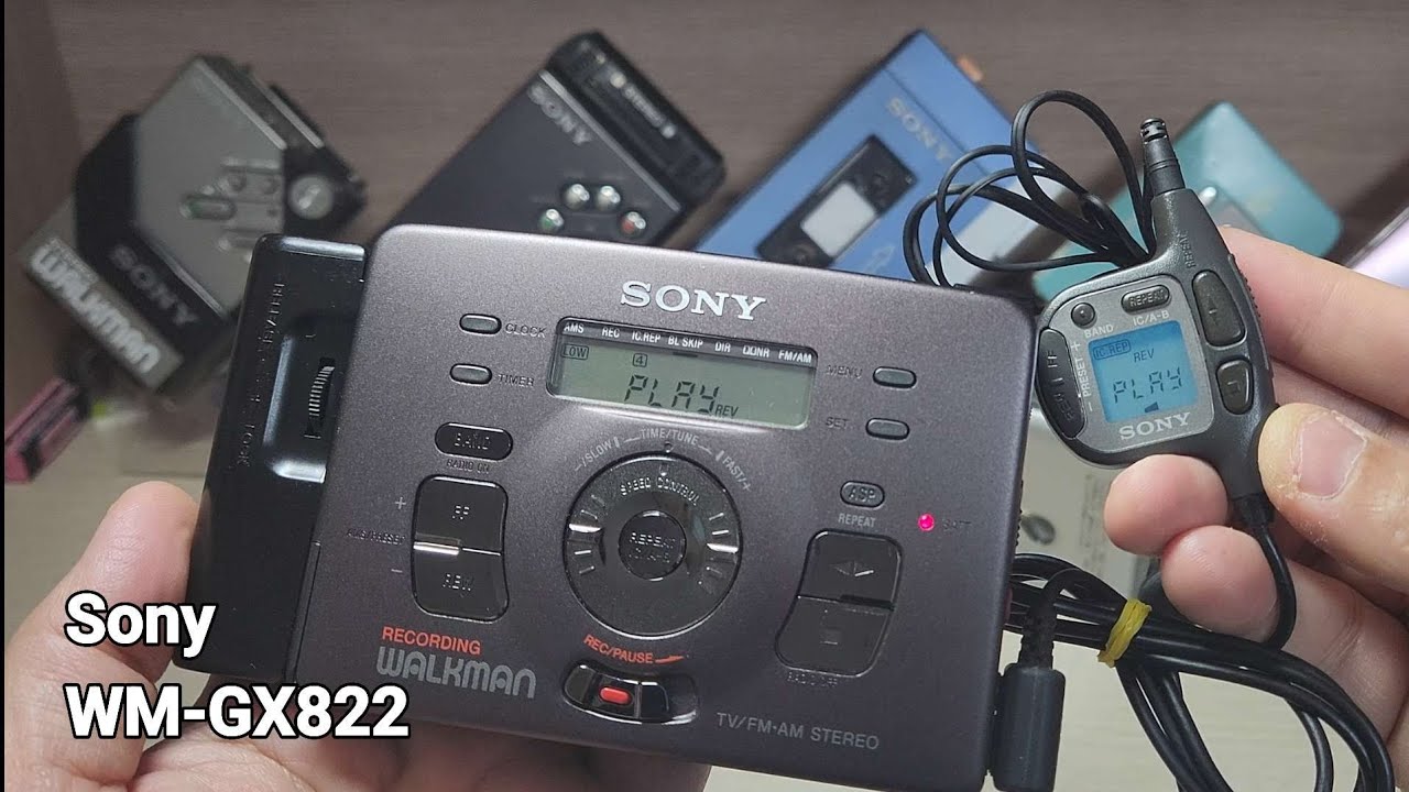 Sony WM-GX822 Recording Cassette Player Walkman - YouTube