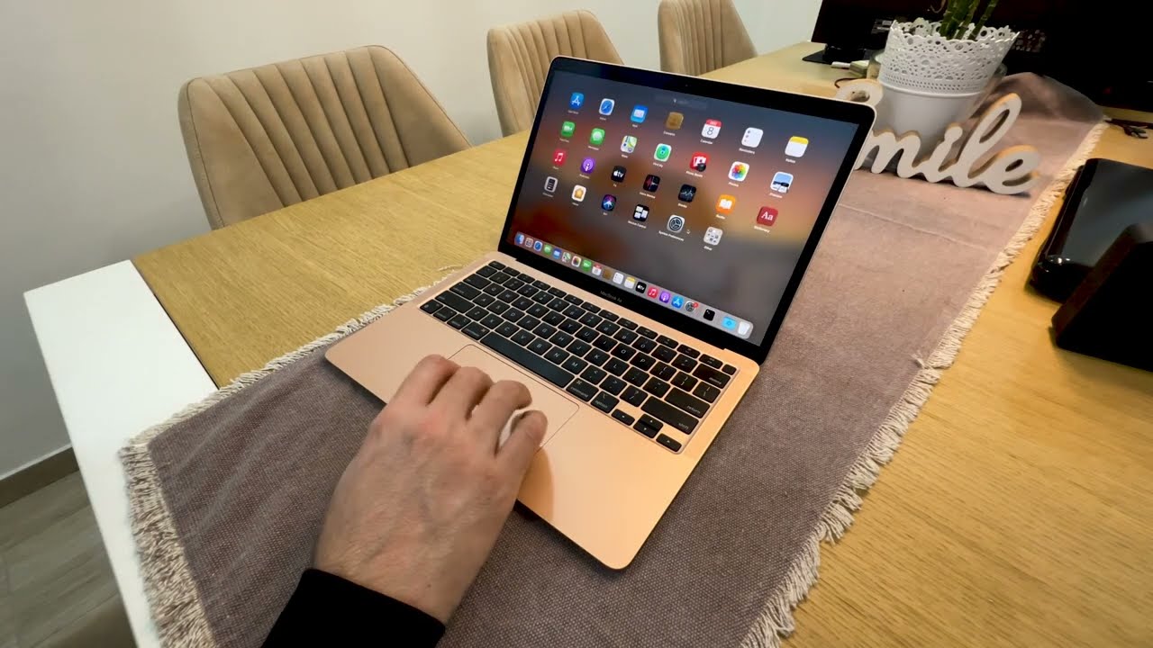 Apple MacBook Air M1 Rose Gold Short Visual Review 2022 - YouTube
