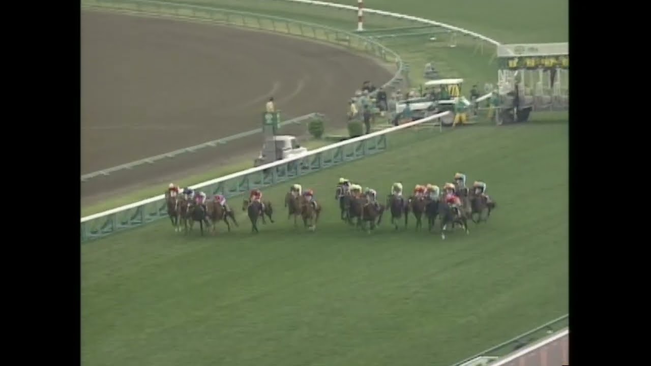 2000年皐月賞 エアシャカール - YouTube