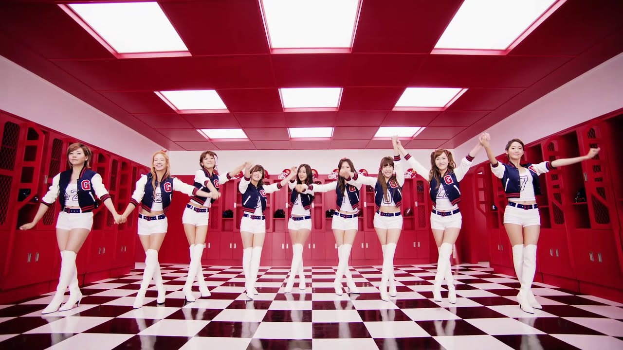 Girls' Generation 少女時代 'LOVE&GIRLS' MV Dance ver. - YouTube