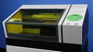 オリジナルグッズ制作にUVプリンター Roland LEF-12i