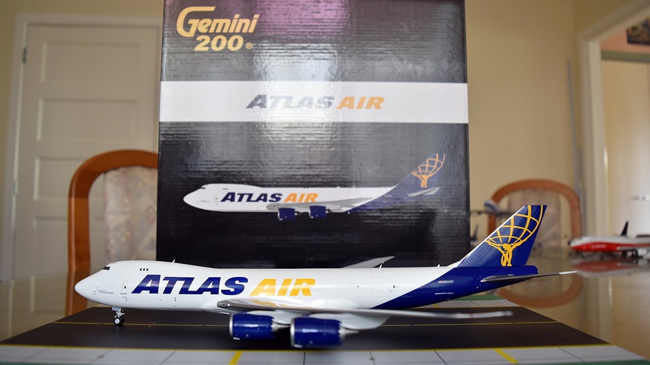 Gemini Jets 1:200 Atlas Air 747-8F Unboxing and Review - YouTube