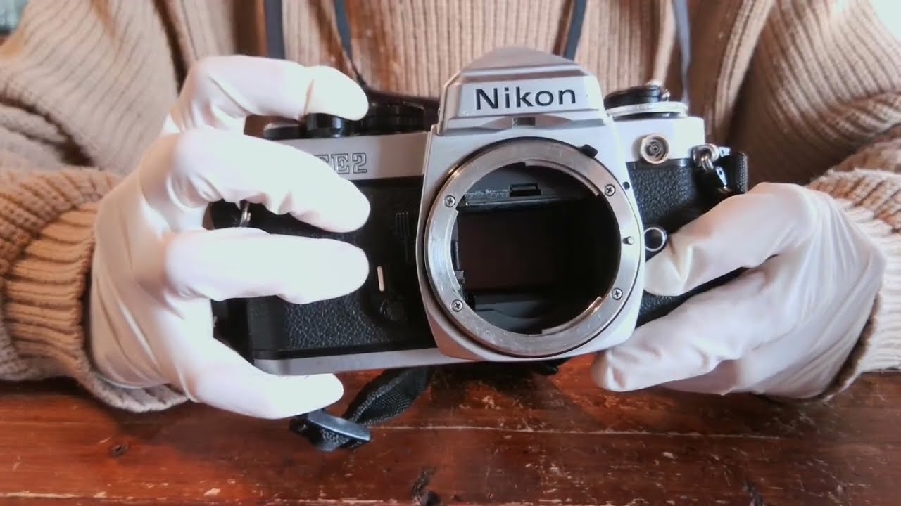 Nikon FE2のフィルムの入れ方・使い方を解説【電子シャッター搭載