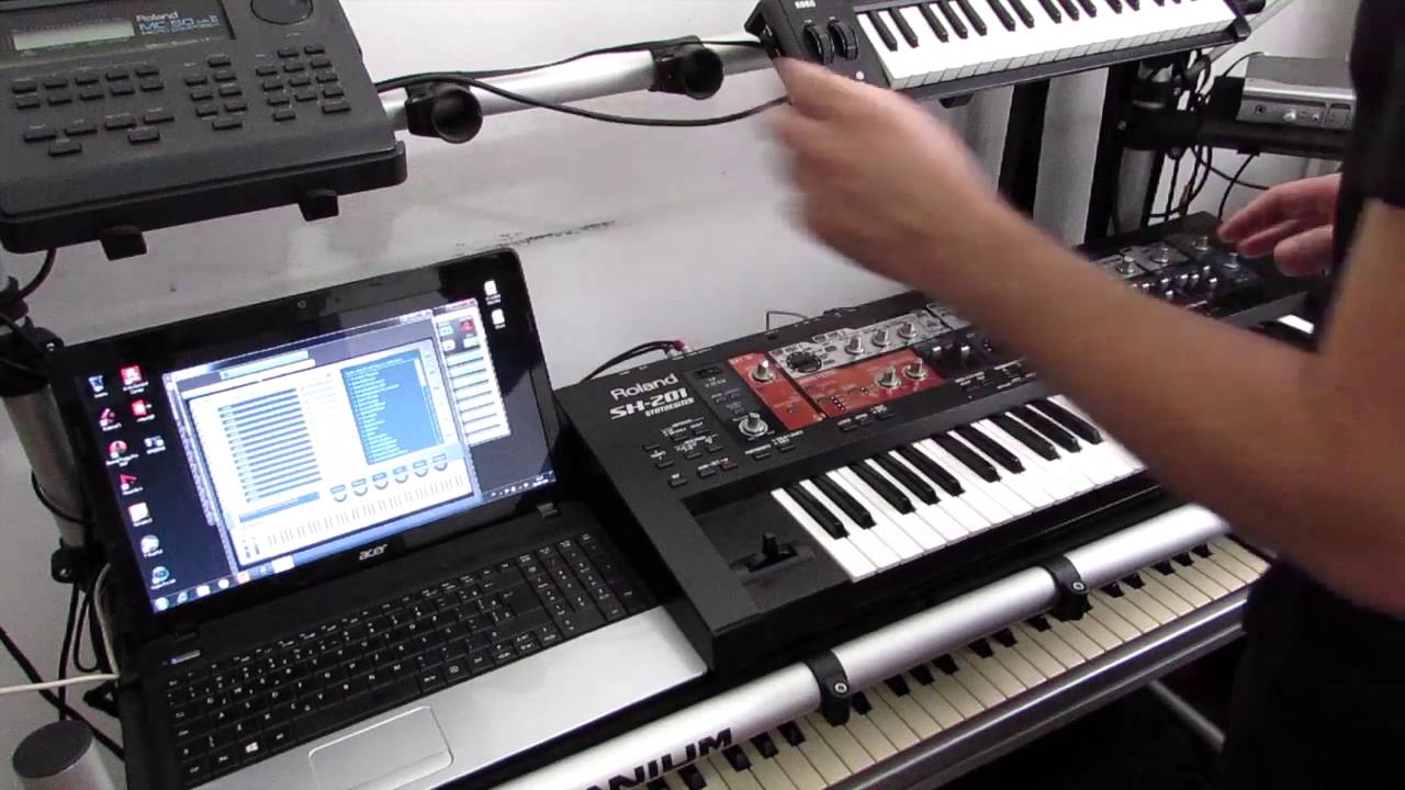 Roland SH-201 シンセサイザー 本体 電源付き 動作品 ノブ欠品あり