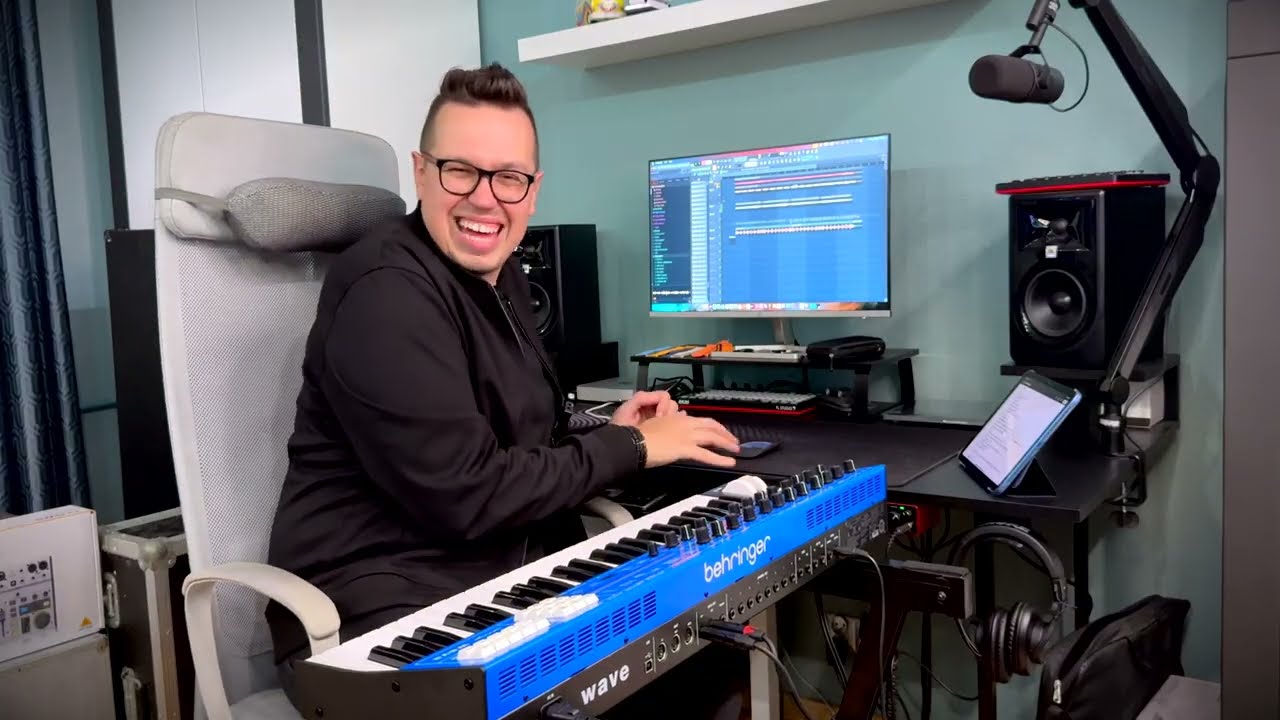 Behringer Wave Hybrid Wavetable Synthesizer | Sweetwater