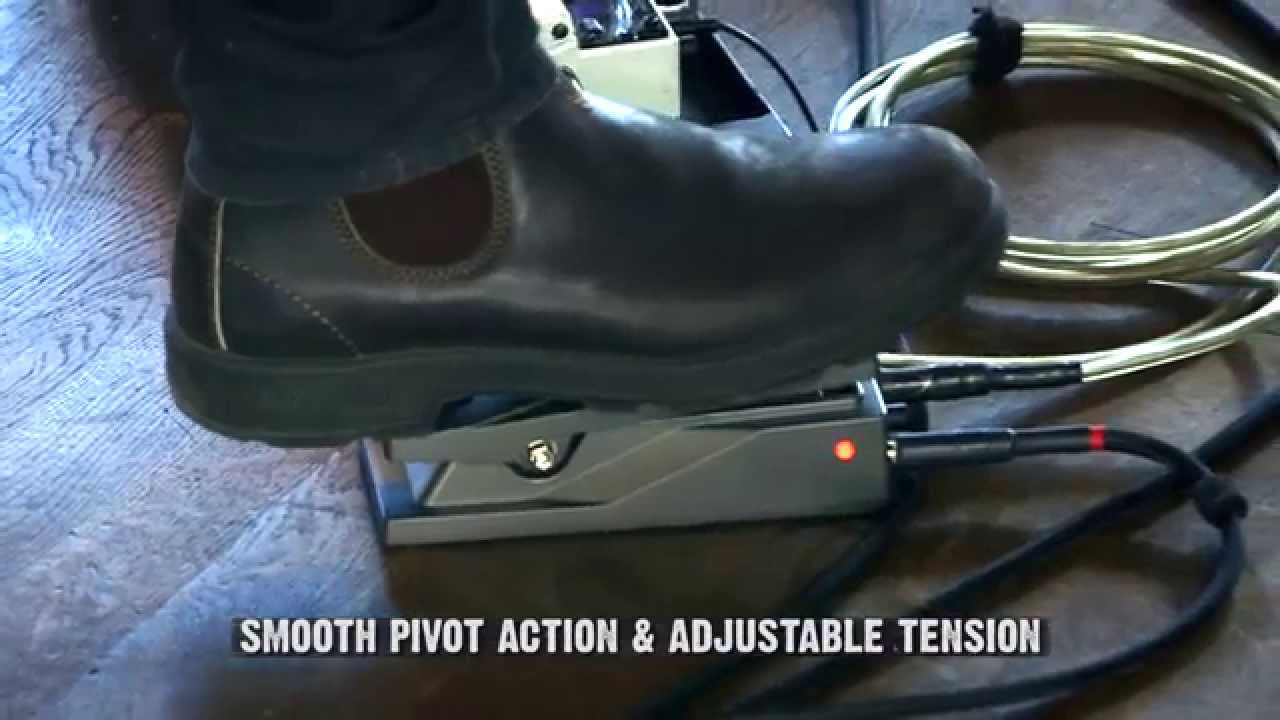 BOSS PW-3 Pedal Wah featuring Joe Robinson - YouTube
