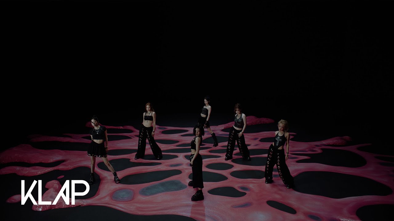 Kep1er 케플러 l 'BUBBLE GUM' Performance Video - YouTube