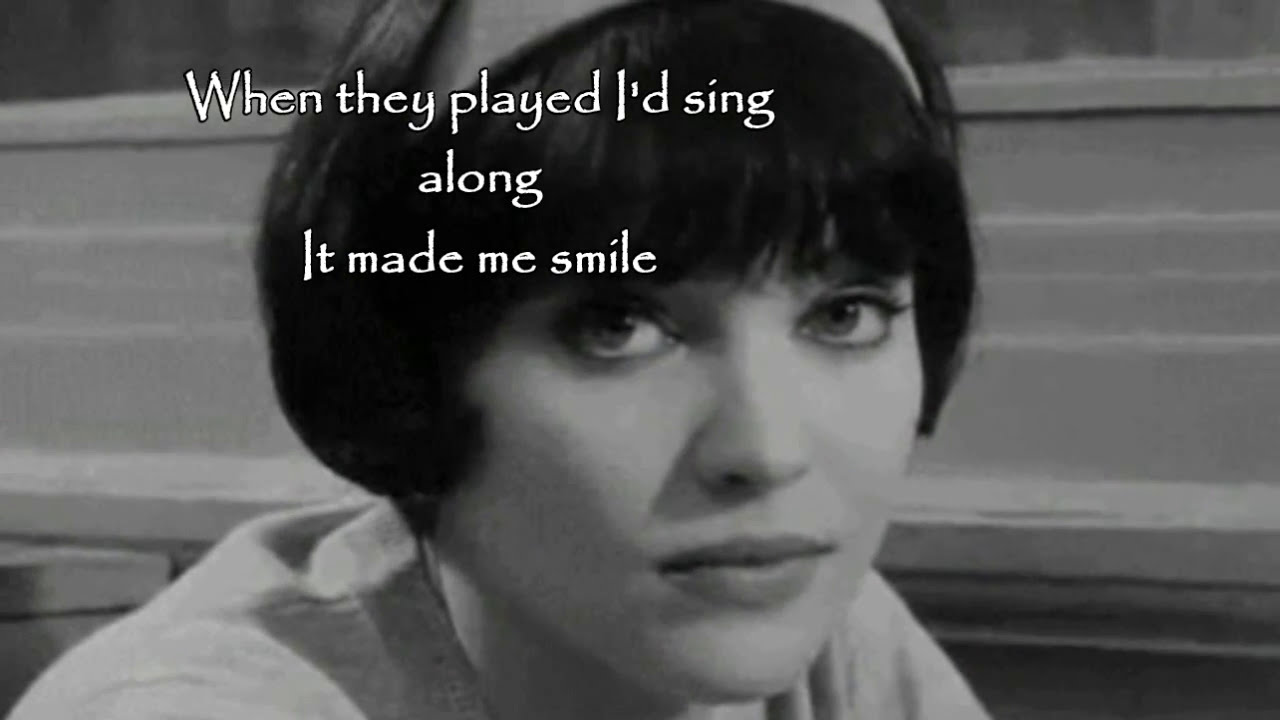 The Carpenters - Yesterday Once More (Lyrics On Screen) - YouTube