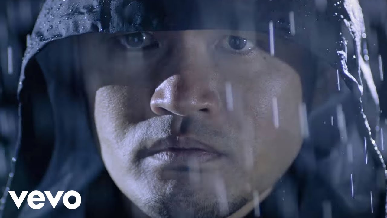 AK-69 - 「Flying B」（Official Video） - YouTube