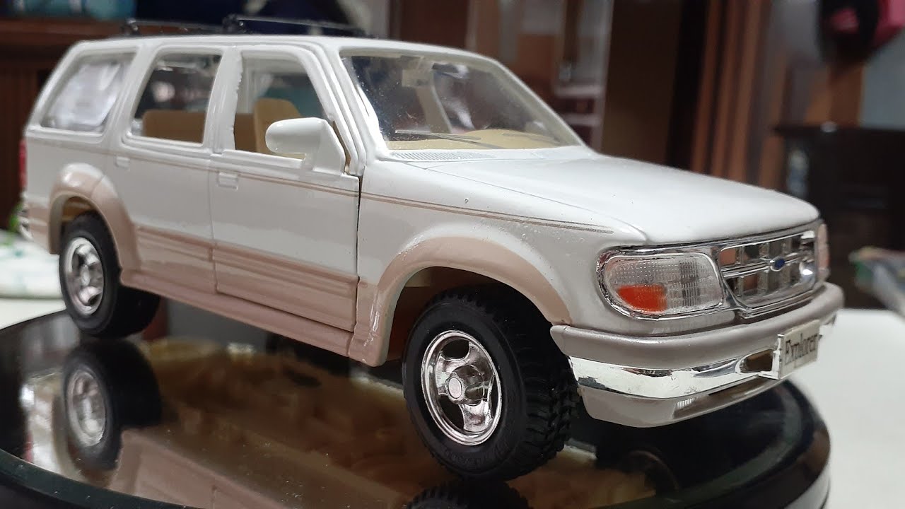 ヤフオクで入手！マイスト1/24 ′95′フォードエクスプローラーエディバ