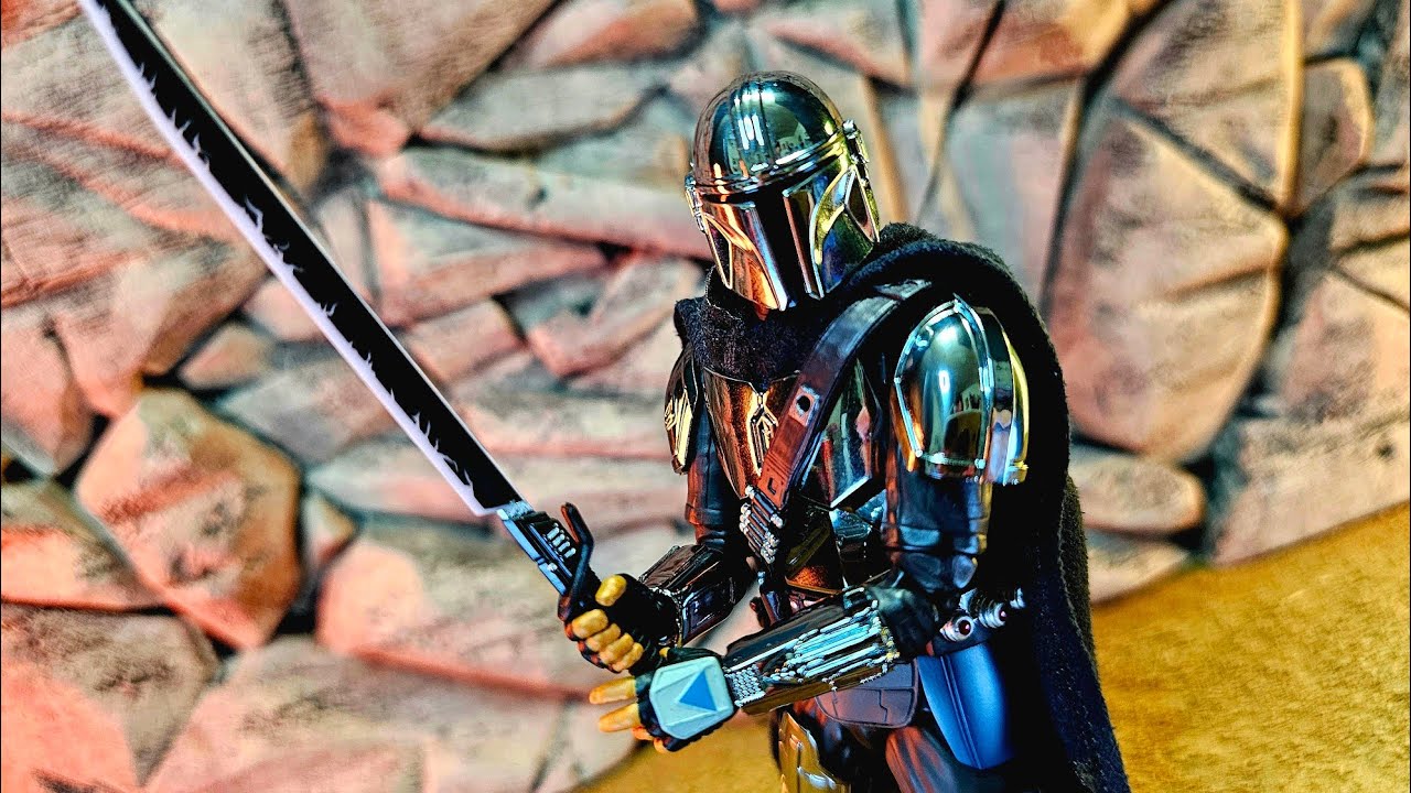 Mafex No 256 Star Wars: The Mandalorian (Chrome Version) - YouTube
