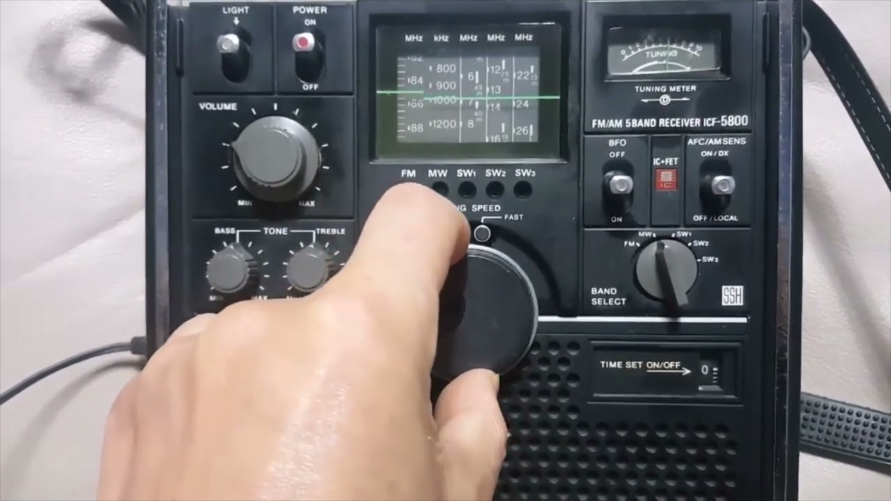 sony icf-5800 troubleshooting - YouTube