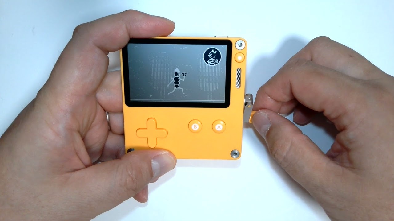 手軽に俯瞰撮影できるPC用マルチアングル4Kウェブカメラ、ケンコー