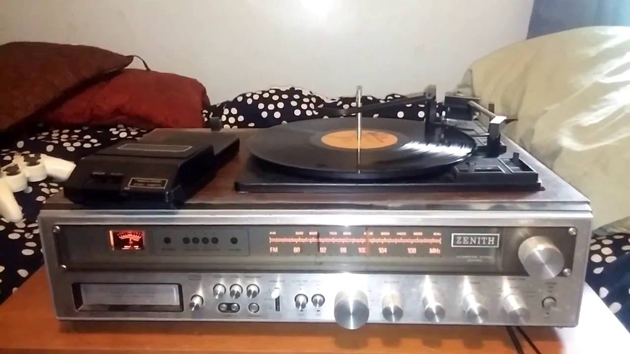 Zenith record 8-track player receiver model no. IS 4020 - YouTube