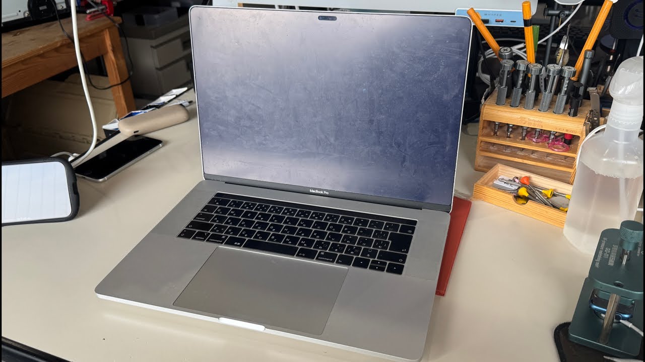 MacBook Pro 2019 15in A1990 バッテリー交換修理【オーバーホール