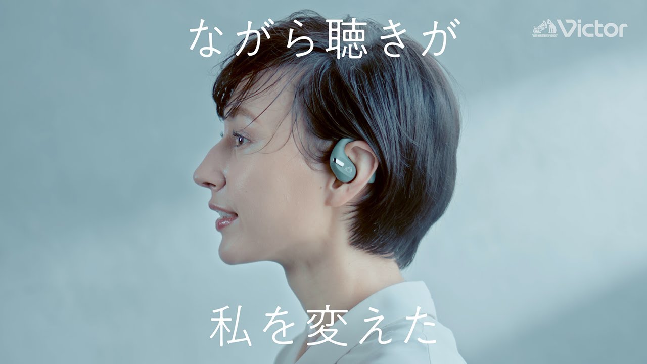 オープンイヤー型完全ワイヤレスイヤホン（セージグリーン