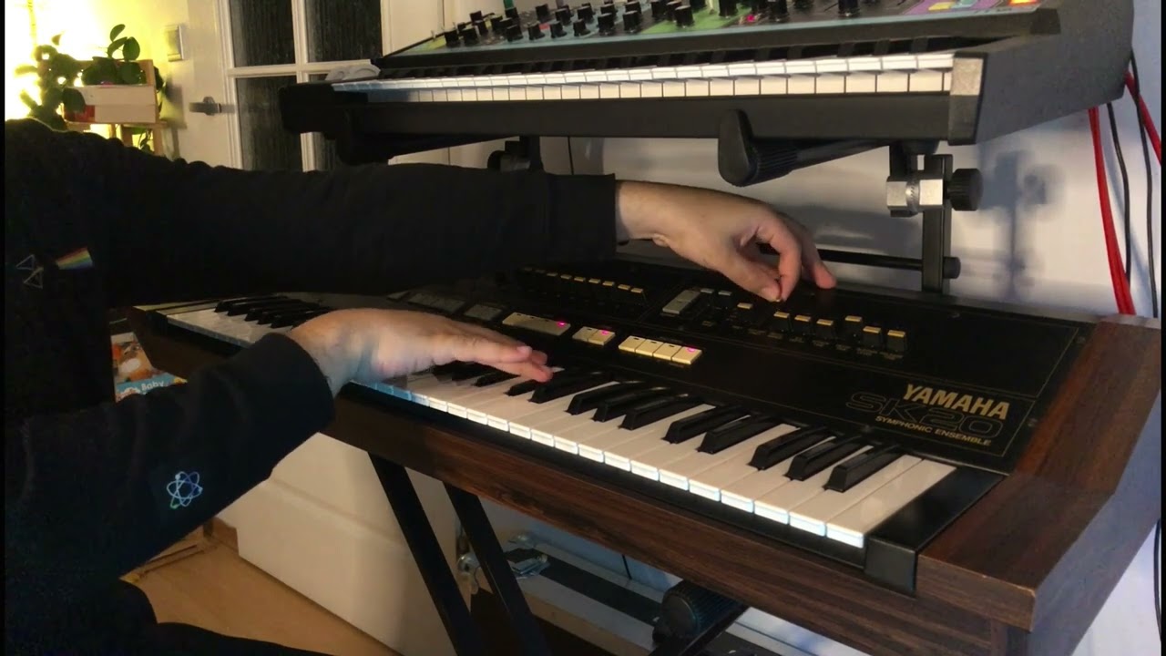 Yamaha SK20 Symphonic Ensemble - Synthesizer Demo - YouTube