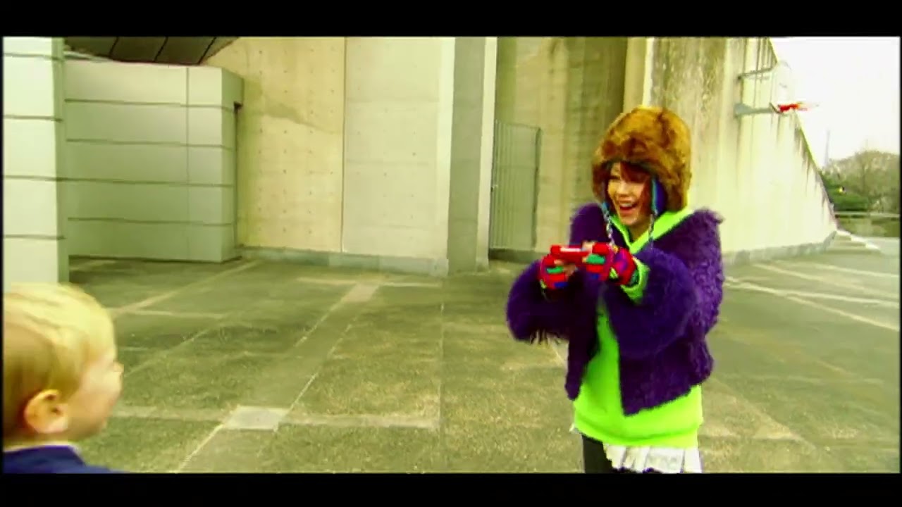 木村カエラ「Circle」（Official Music Video） - YouTube