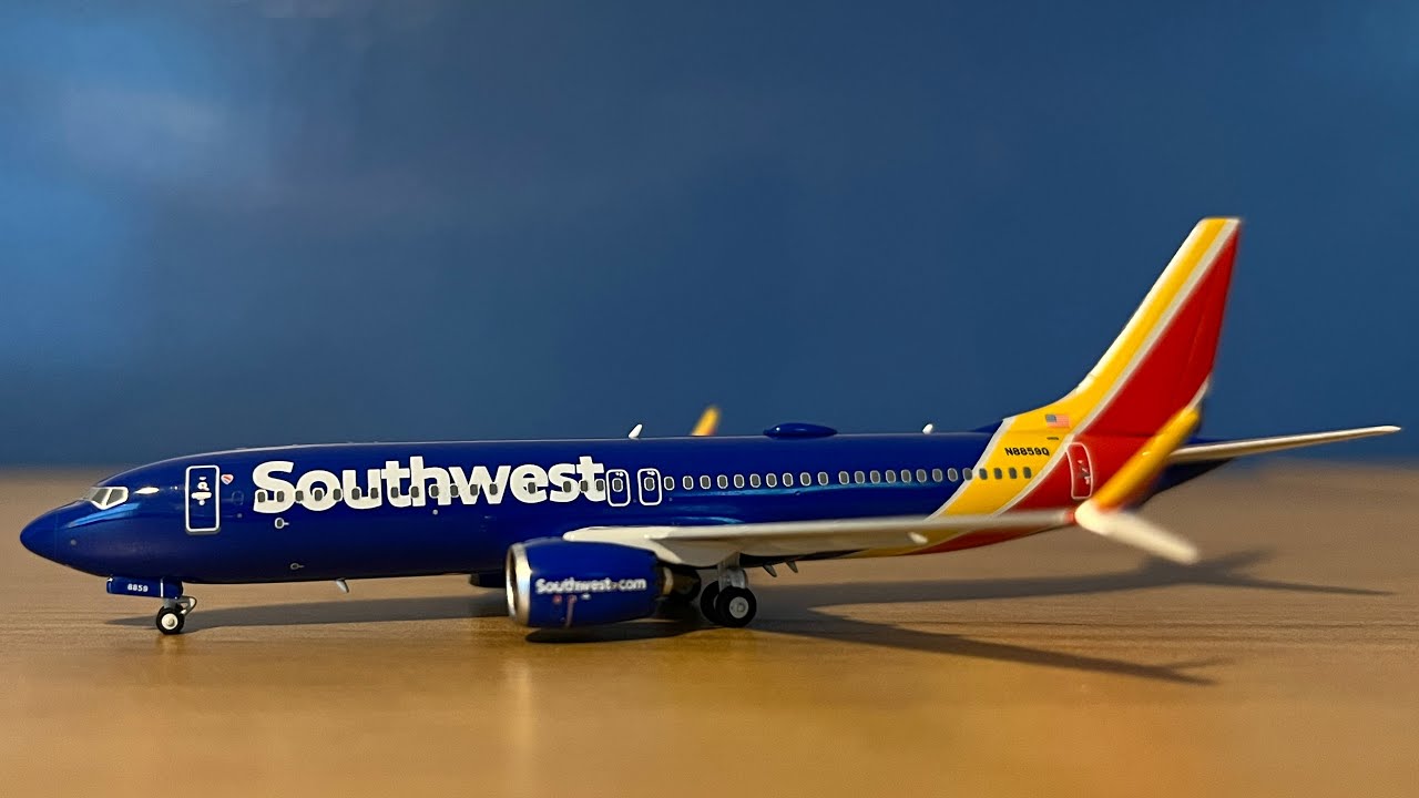 NG Models - Southwest Airlines - 737 MAX 8 - 1/400 Scale Review