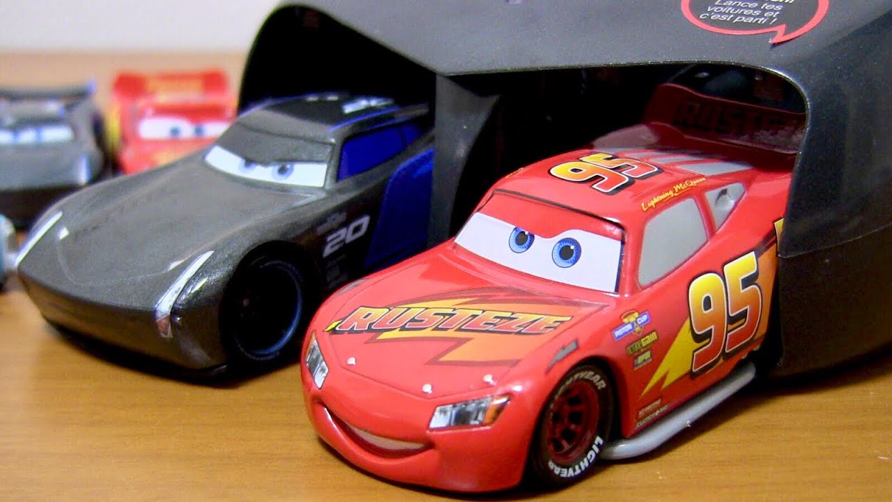 シューターで発車!カーズ3 クロスロード ディズニー ライトニング