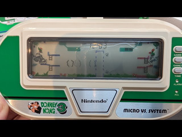 Unboxing of a Nintendo Micro Vs. System Donkey Kong 3 (AK-302