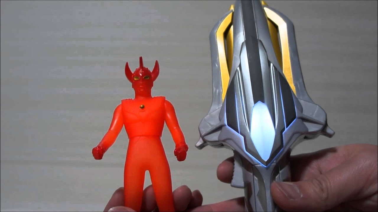 ウルトラマンギンガ SPARK DOLLS ウルトラヒーロー500 ウルトラマン