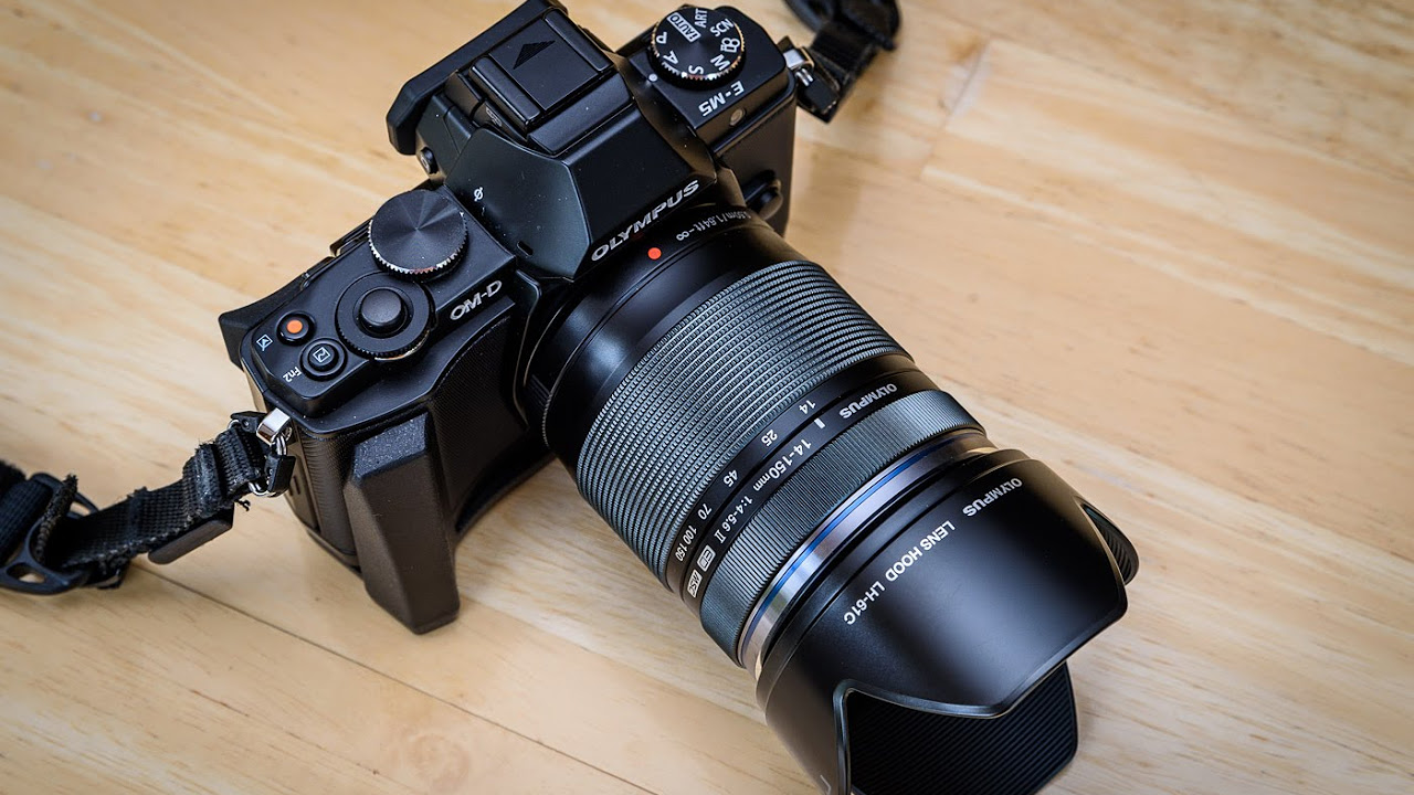 Olympus E-M5 & 14-150mm II - Looking at an older model camera