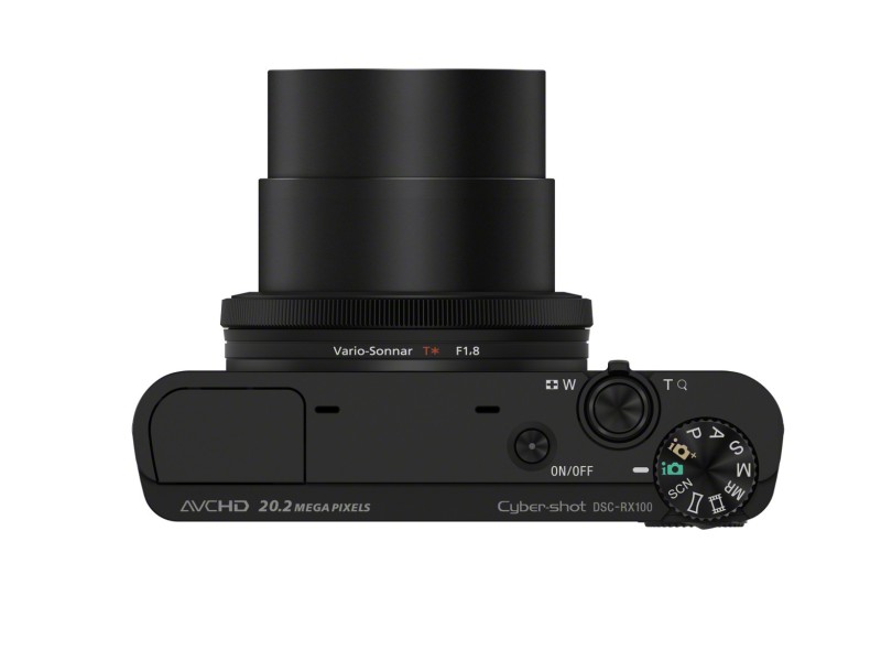 Câmera Digital Sony Cyber-Shot DSC-RX100 Full HD 20,2 MP com o