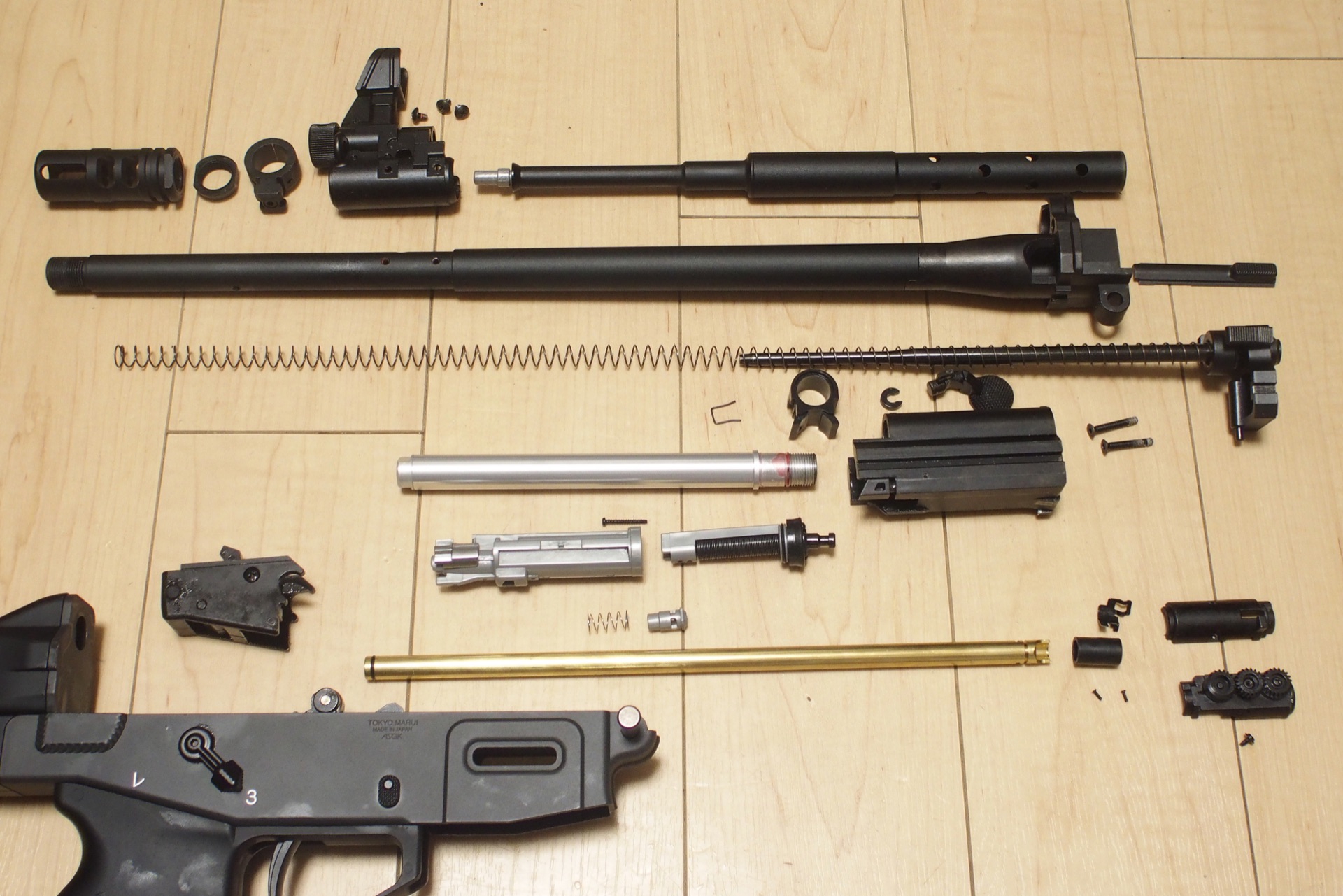 東京マルイ ガスブローバック 89式の分解レビュー（ボルト、バレル