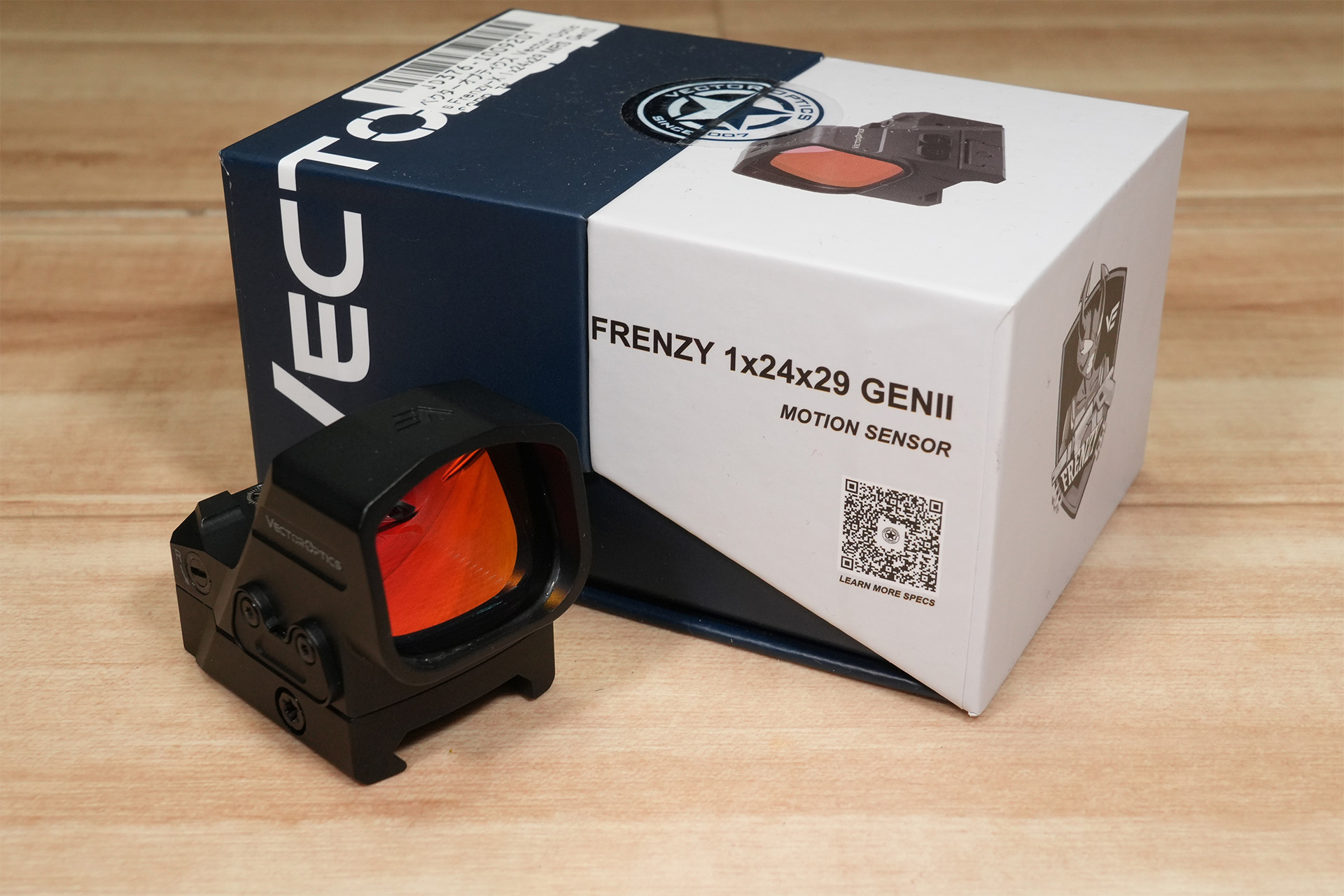 大きなレンズを搭載したミニリフレックスサイト、Vector Optics FRENZY