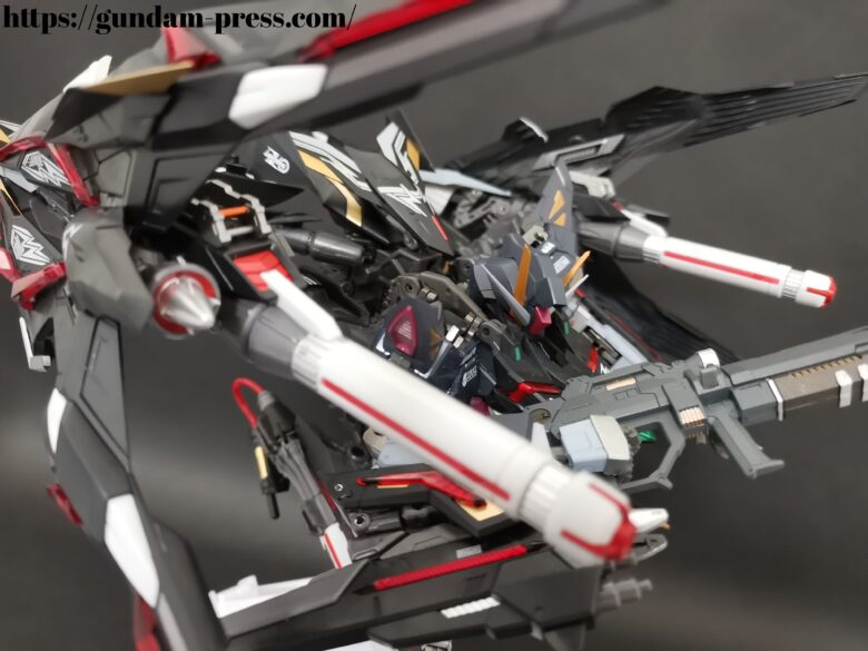 METAL BUILD(メタルビルド) ライトニングストライカー(オルタナティブ