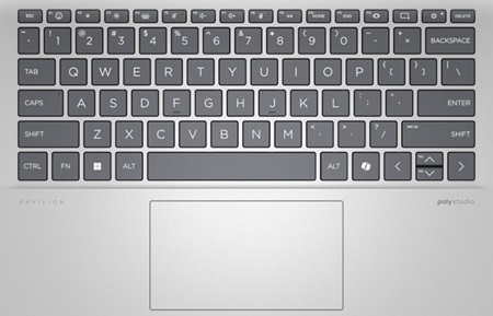 990gのPavilion Aero 13-bg (2024年モデル）。キーボードが改善されたよ！