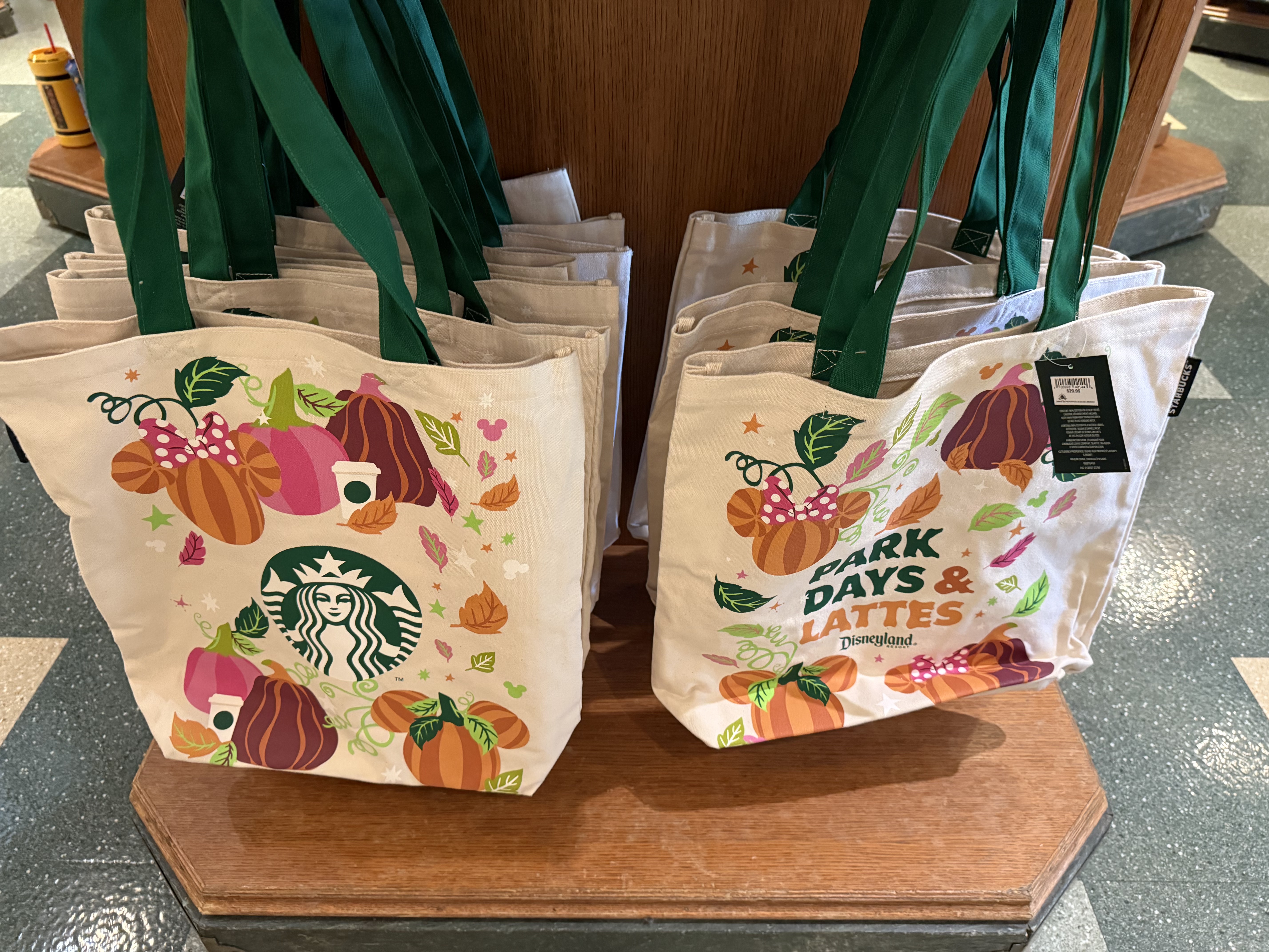 DLR】🎃カリフォルニアディズニーランドのスターバックスに登場！秋