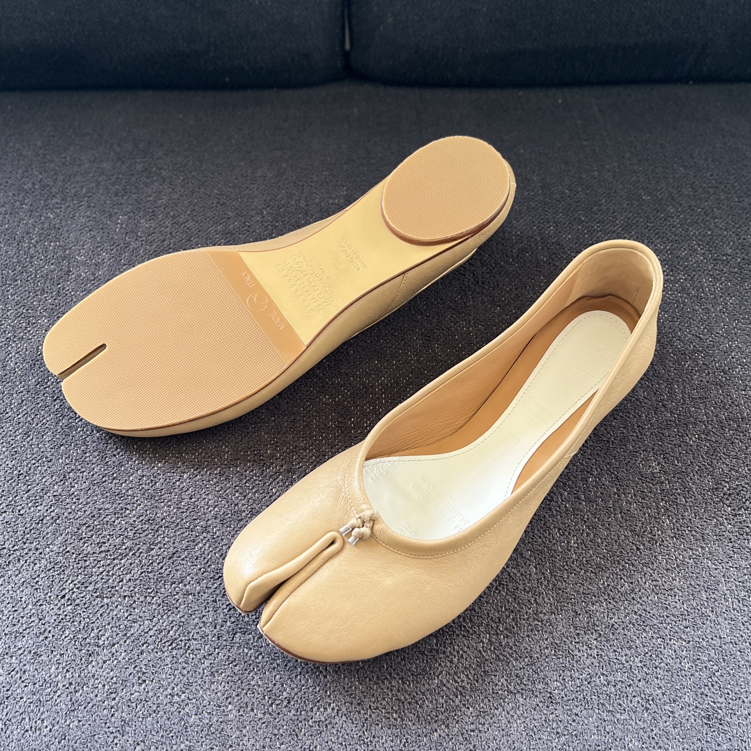 メゾンマルジェラ足袋バレエ裏張り〜カカトも裏張りしたほうがいい