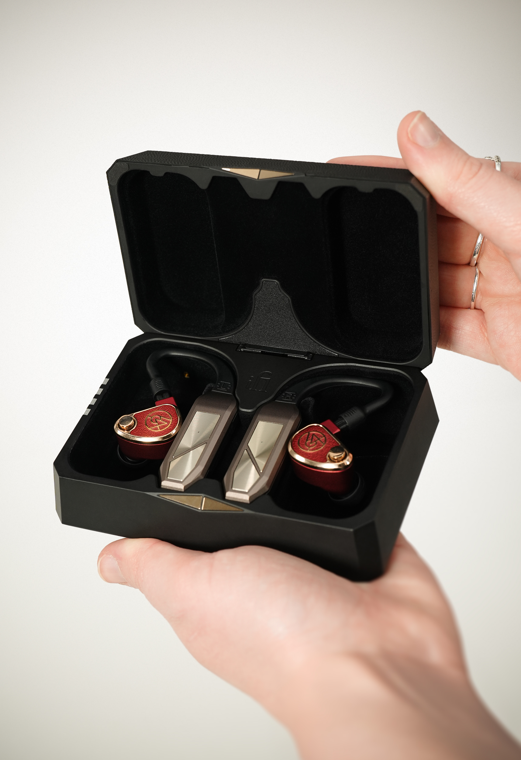 GO pod Max - iFi audio