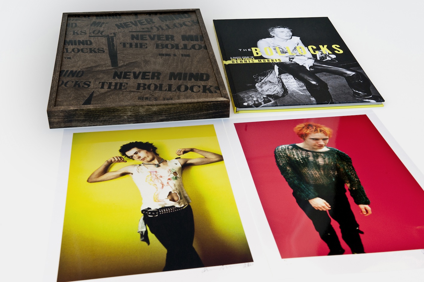 DENNIS MORRIS: THE BOLLOCKS - A PHOTO ESSAY OF THE SEX PISTOLS