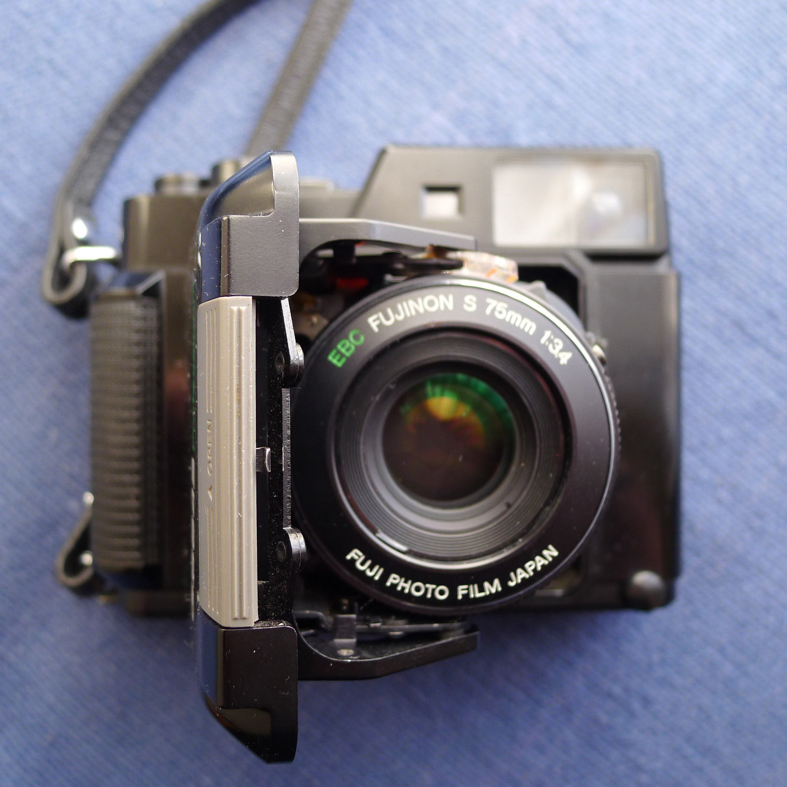 Fuji GS645 Review (Small Medium Format Camera) - Leica Blog (Matt