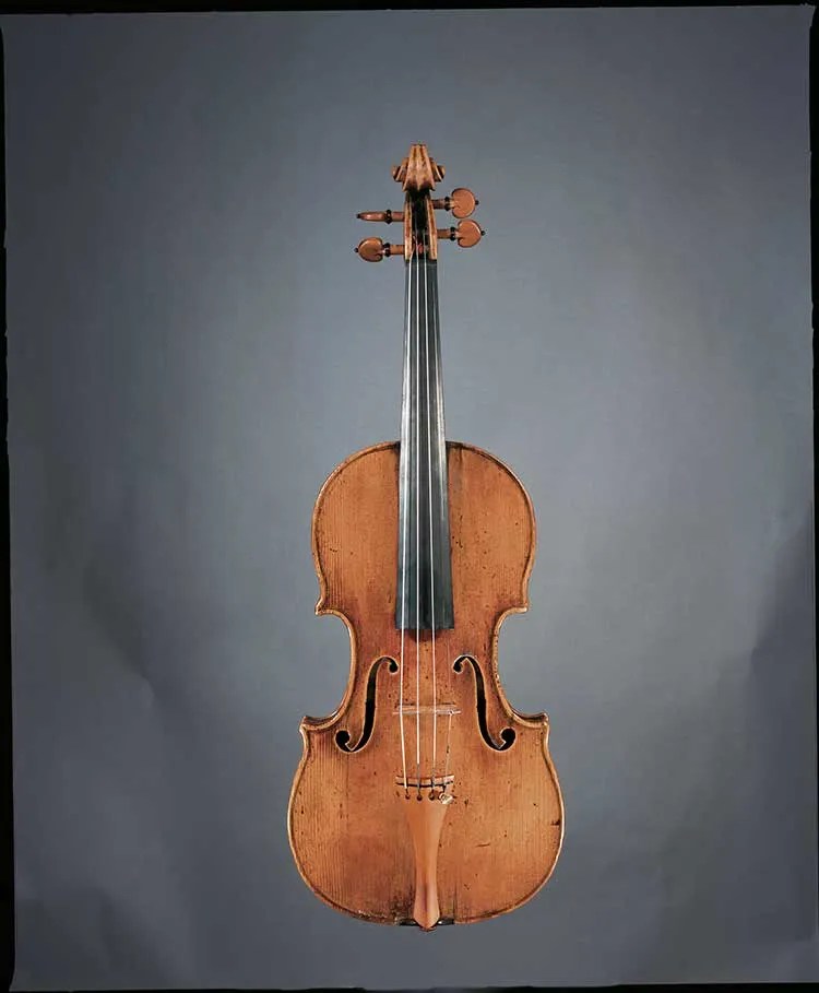 Trio Oreade Records Mozart's 'Divertimento' on 3 Strads | Strings