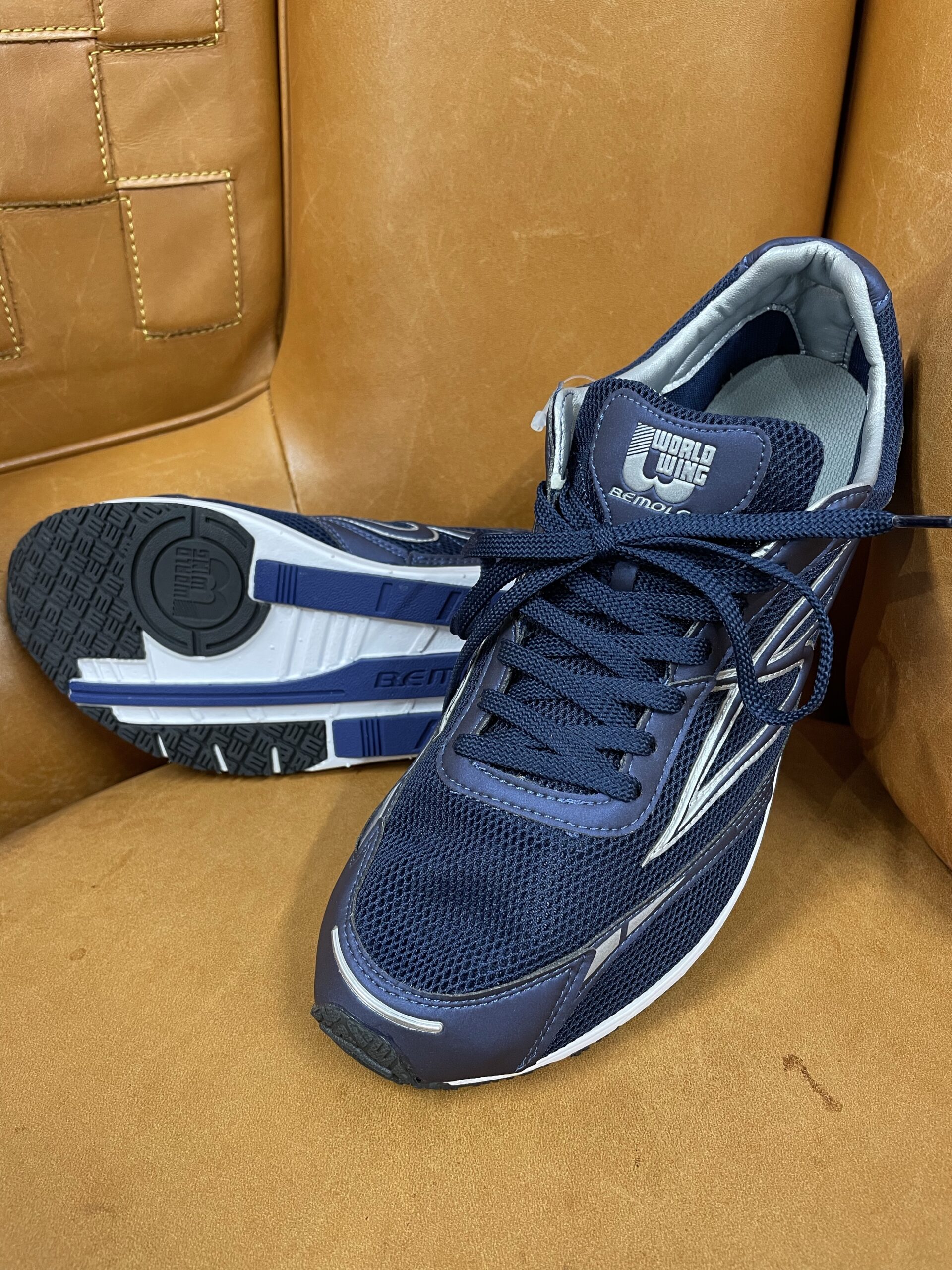 ワールドウィング】大人気！ビモロシューズのご紹介【初動負荷】 | 超