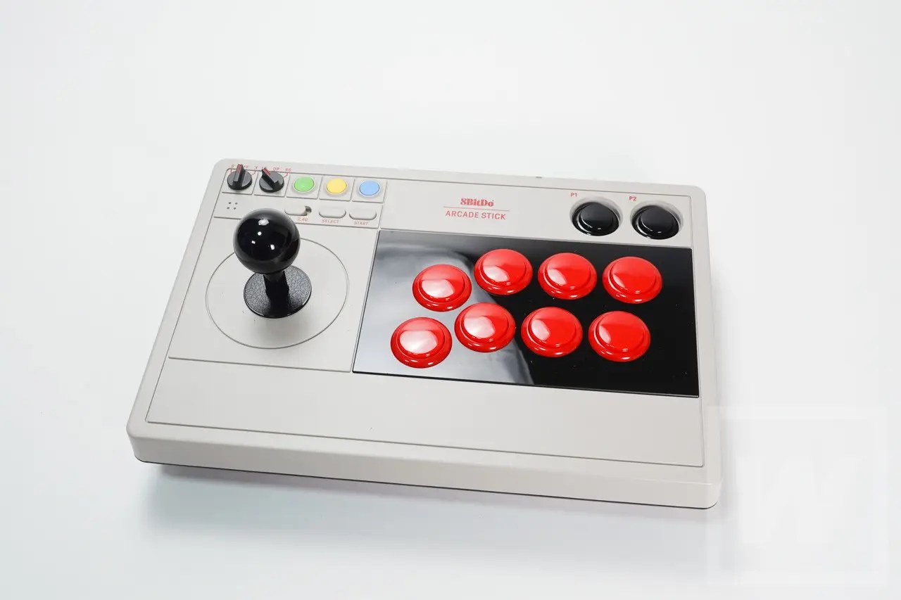 格闘ゲームがマジ楽しくなる！8BitDo アーケードジョイスティックが