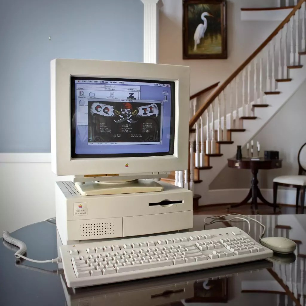 Apple Macintosh Quadra 650 – Retro Viator